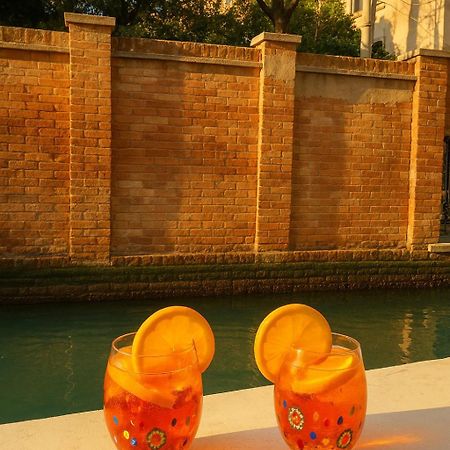 Ca'Dei Nonni Canal View Veneţia Exterior foto